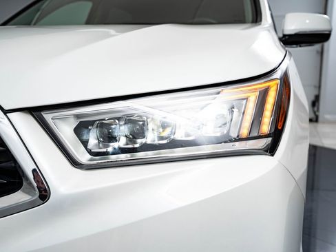 Used 2020 Acura MDX SH-AWD image 15