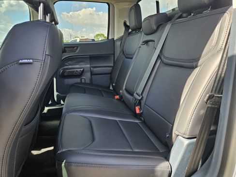 New 2025 Ford Maverick Lariat w/ Black Appearance Package image 16