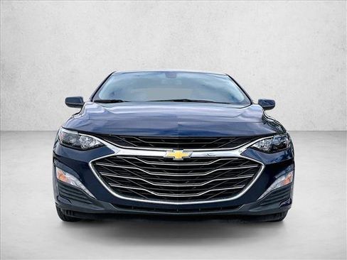 Used 2022 Chevrolet Malibu LT image 3