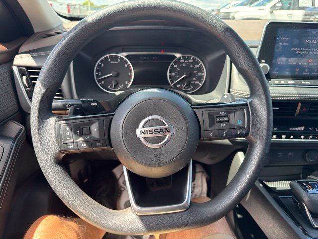 Used 2021 Nissan Rogue SV FWD image 6