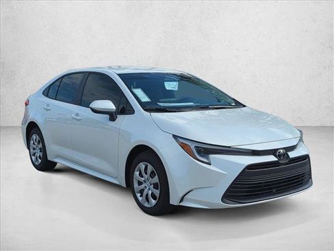 Certified 2026 Toyota Corolla LE FWD image 3