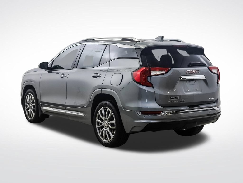 Used 2023 GMC Terrain Denali AWD/4WD image 3