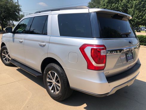 Used 2019 Ford Expedition XLT w/ Equipment Group 201A image 8