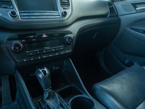 Used 2018 Hyundai Tucson Limited w/ Ultimate Package 02 image 11