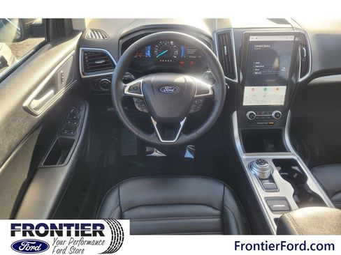 Used 2024 Ford Edge SEL w/ Convenience Package image 9