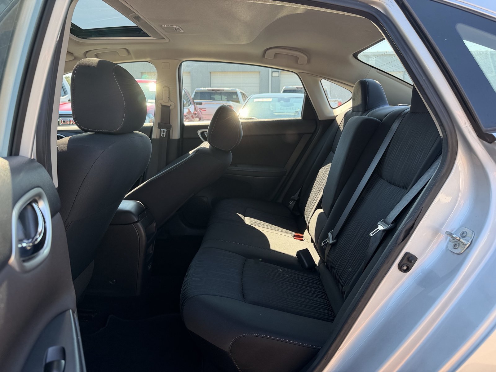 Used 2019 Nissan Sentra SV w/ Special Edition Package FWD image 29