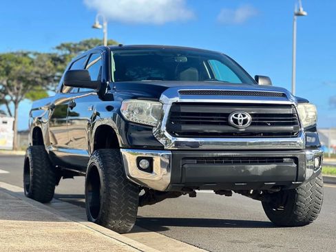 Used 2014 Toyota Tundra SR5 w/ TRD Off Road Package image 6