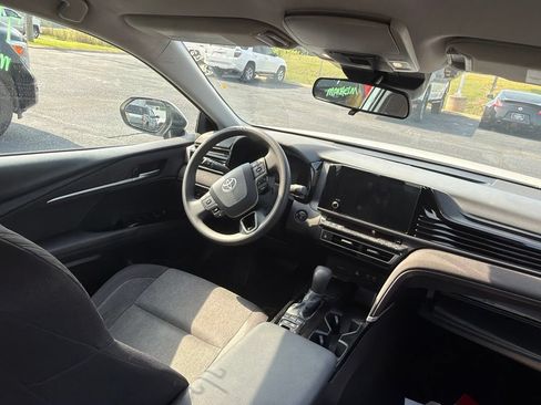 Used 2025 Toyota Camry LE FWD image 7