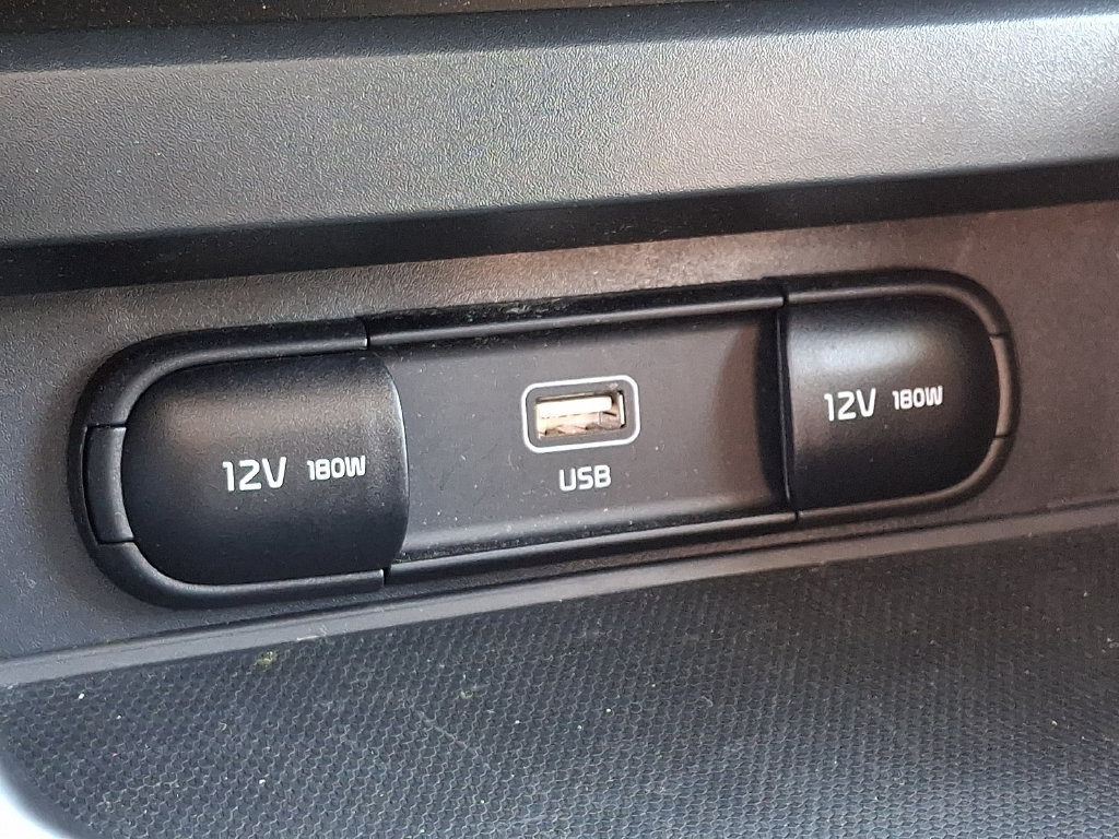 Used 2023 Kia Soul LX w/ LX Technology Package FWD image 22
