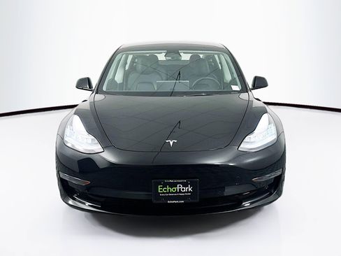 Used 2022 Tesla Model 3 image 2