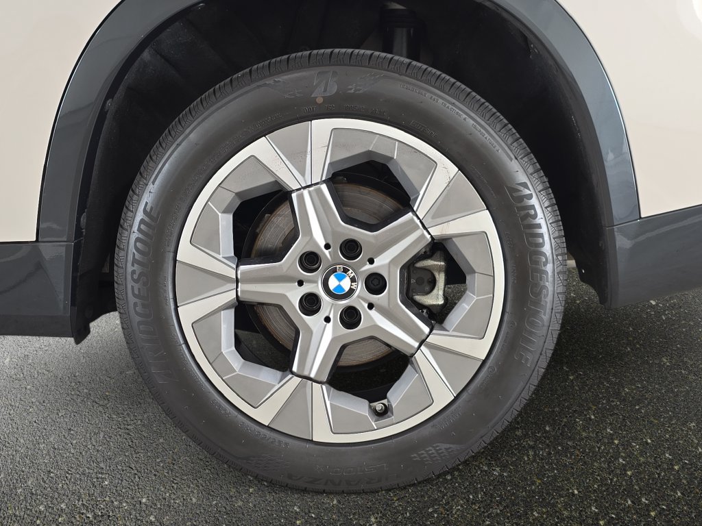 Used 2026 BMW X1 xDrive28i w/ Technology Package AWD/4WD image 32