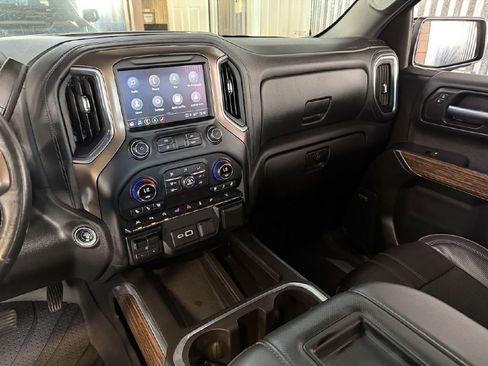 Used 2021 Chevrolet Silverado 1500 High Country w/ Technology Package image 14