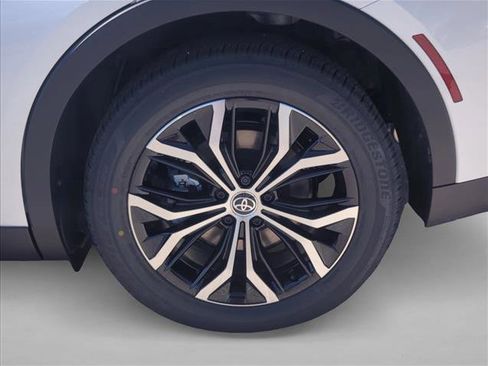 New 2026 Toyota Crown XLE image 29