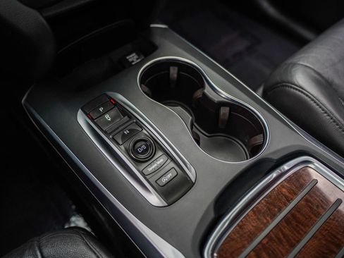 Used 2020 Acura MDX SH-AWD image 21