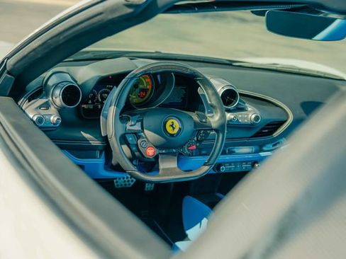 Used 2023 Ferrari F8 Tributo RWD image 41