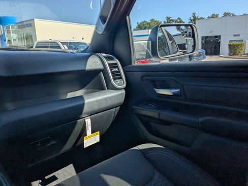 New 2026 RAM 1500 Express AWD/4WD image 16
