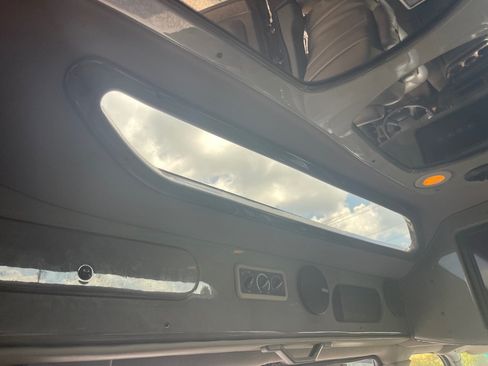 Used 2007 GMC Savana 1500 AWD w/ Preferred Equipment Group image 29