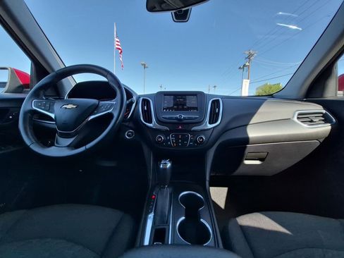 Certified 2019 Chevrolet Equinox LT FWD image 2