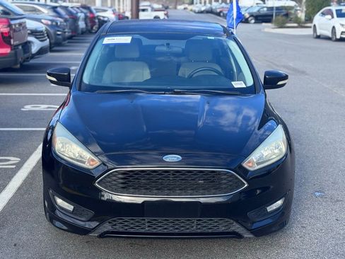 Used 2015 Ford Focus SE w/ SE Sport Package image 2