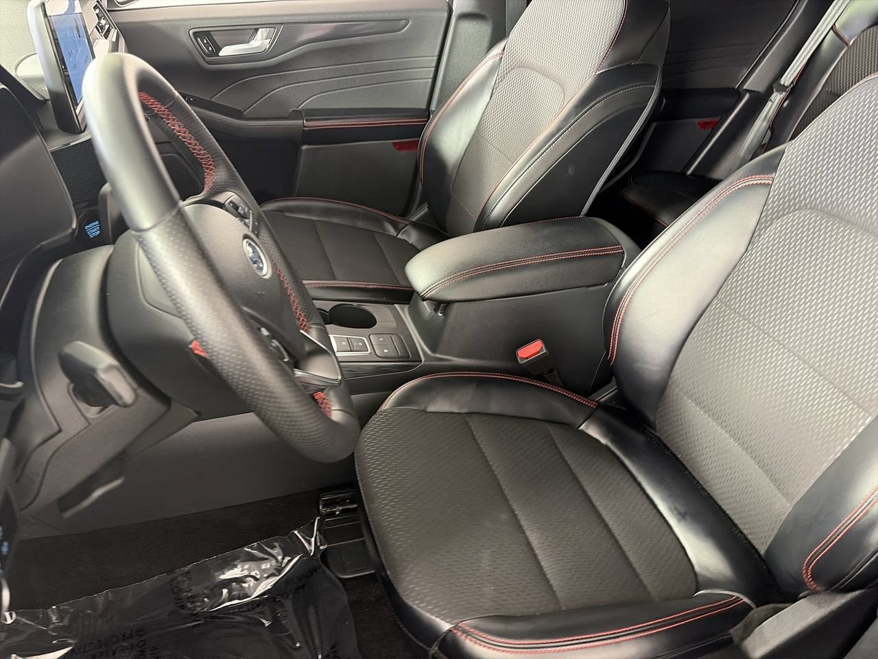 Used 2025 Ford Escape ST-Line AWD/4WD image 19