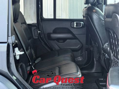 Used 2018 Jeep Wrangler Unlimited Rubicon w/ Steel Bumper Group AWD/4WD image 16