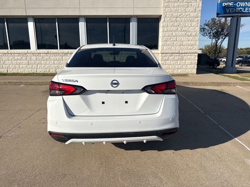 Used 2021 Nissan Versa S image 6