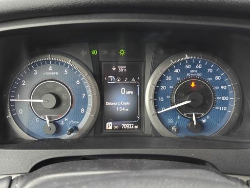 Used 2017 Toyota Sienna XLE image 32