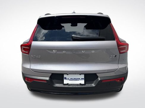 New 2026 Volvo XC40 B5 Ultra w/ Climate Package image 4