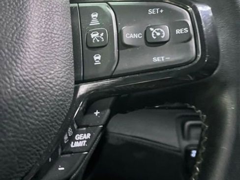 Used 2024 RAM 3500 Limited AWD/4WD image 24