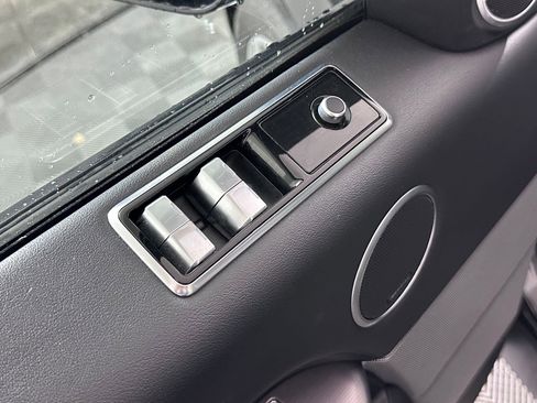 Used 2020 Land Rover Range Rover Sport HSE image 21