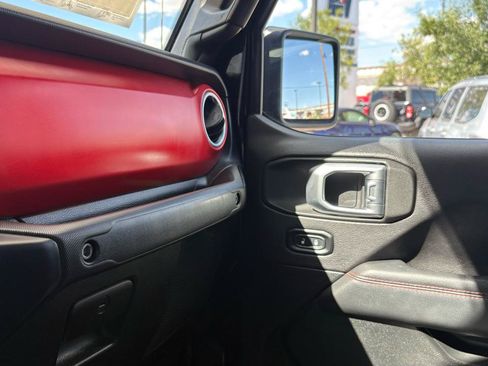 Used 2020 Jeep Gladiator Rubicon AWD/4WD image 29