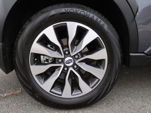 Certified 2025 Subaru Outback Limited w/ Popular Package #2 image 42