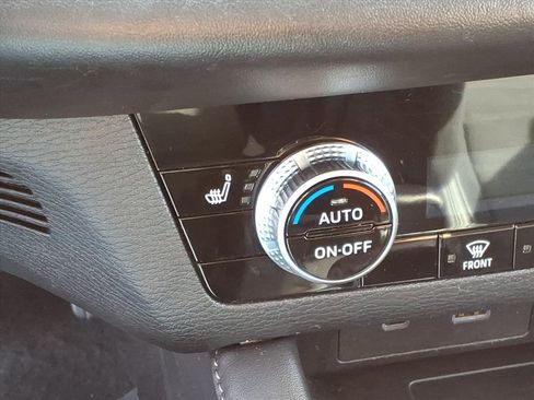 Used 2024 Mitsubishi Outlander SE image 46