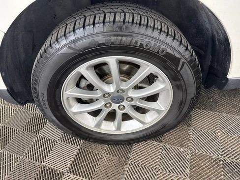 Used 2009 Ford Edge SEL FWD image 32