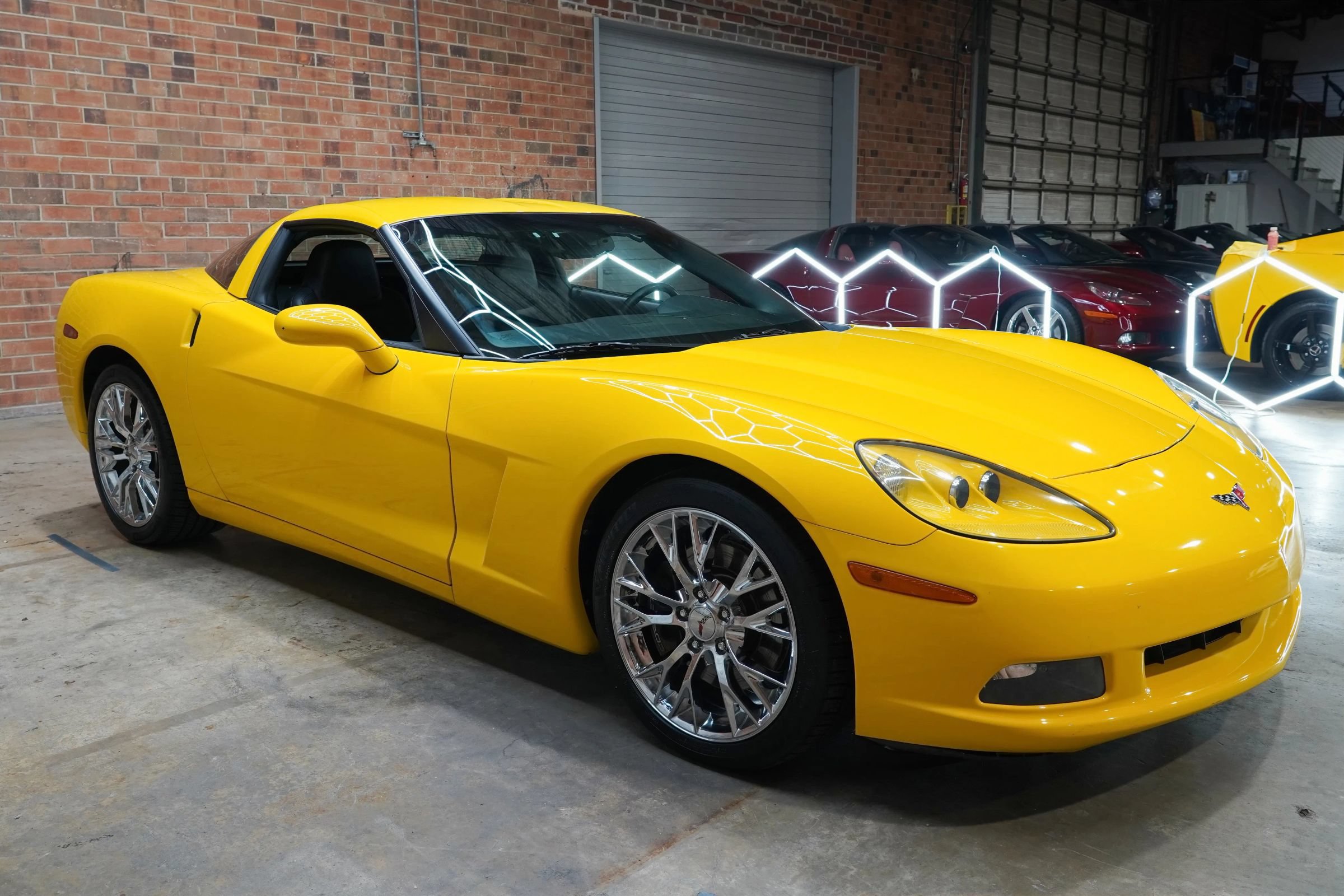 Used 2012 Chevrolet Corvette Coupe w/ Roof Package RWD image 21