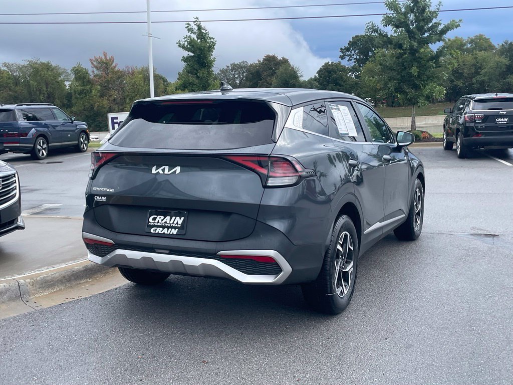 Used 2023 Kia Sportage LX FWD image 7