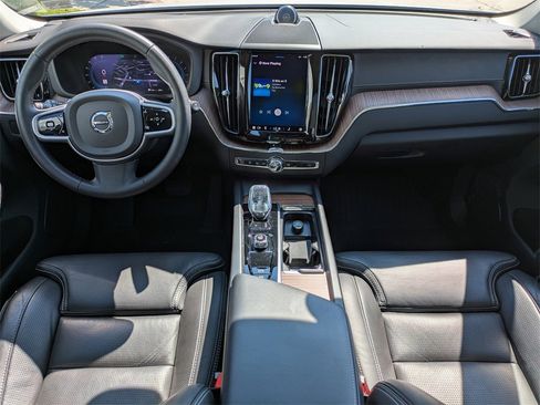 Certified 2023 Volvo XC60 B5 Ultimate image 15