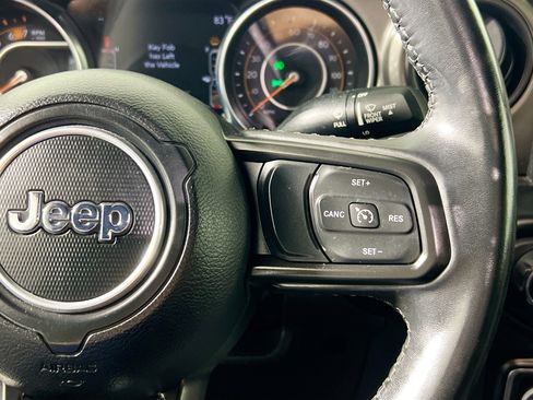 Used 2022 Jeep Wrangler Unlimited Sport AWD/4WD image 19