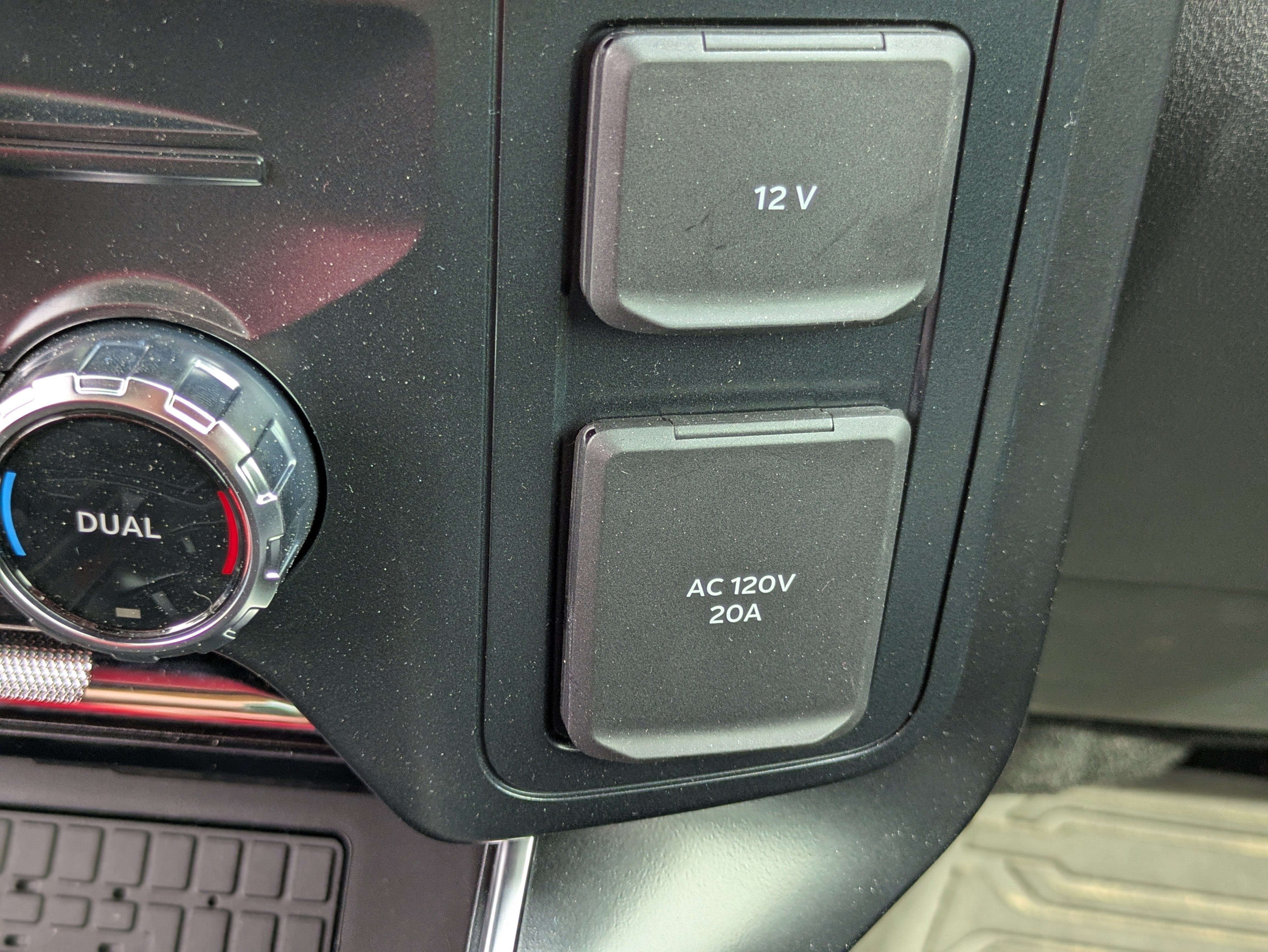 Used 2025 Ford F150 Raptor AWD/4WD image 24