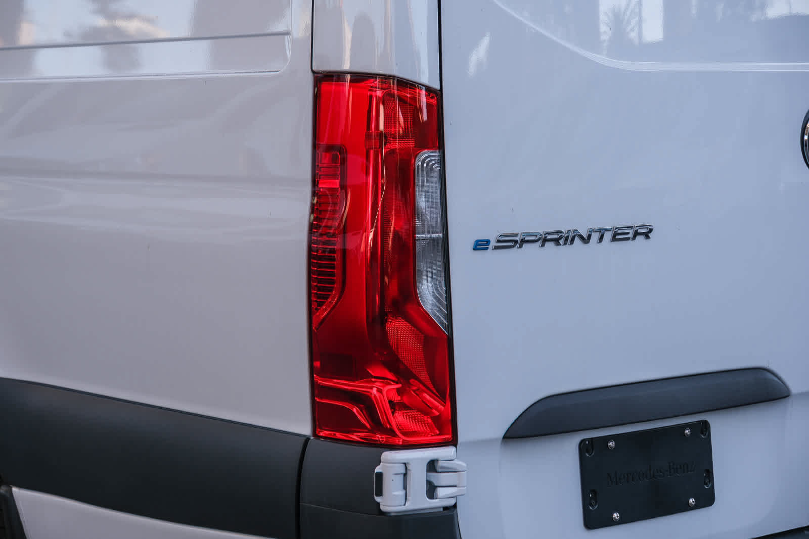 New 2025 Mercedes-Benz eSprinter 170 Cargo image 7