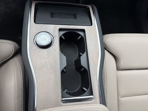 New 2025 Volvo EX90 Ultra image 20