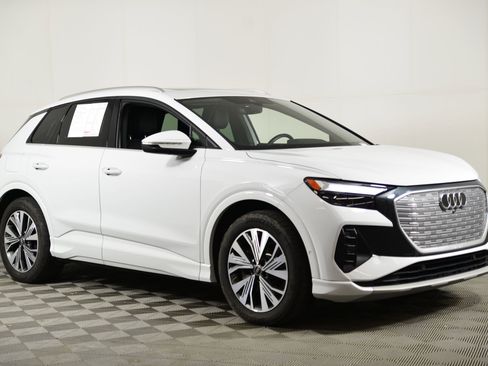 Used 2023 Audi Q4 e-tron Premium Plus w/ Premium Plus image 6