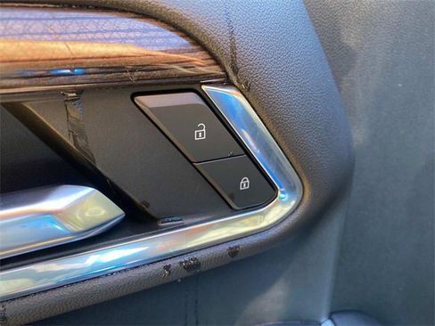 Used 2022 Chevrolet Silverado 1500 LT Trail Boss w/ LT Trail Boss Premium Package image 14