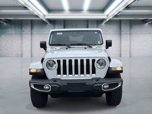 Used 2022 Jeep Wrangler Unlimited Sahara image 2