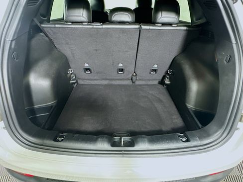 Used 2024 Jeep Compass Latitude image 30