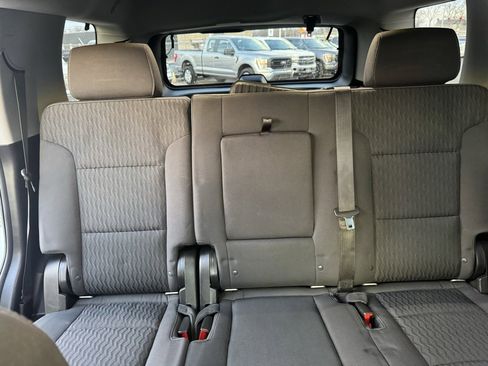 Used 2018 GMC Yukon SLE w/ SLE Value Package image 9