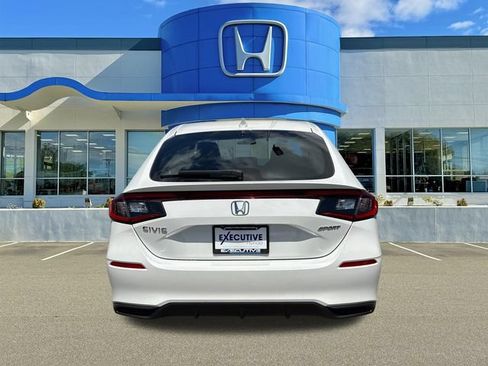 Used 2025 Honda Civic Sport image 3