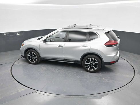 Used 2018 Nissan Rogue SL w/ Premium Package image 32