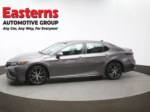 Used 2024 Toyota Camry SE image 58