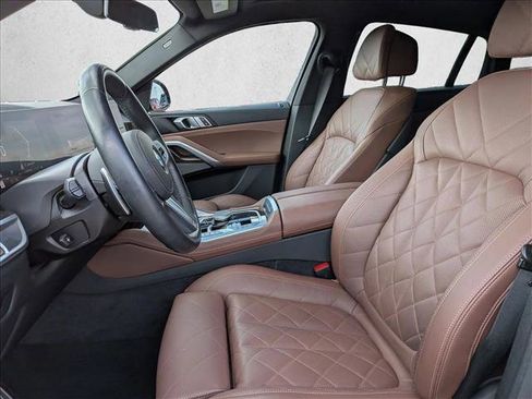 Used 2025 BMW X6 xDrive40i image 10